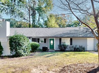 2836 Huntingtowne Farms Ln, Charlotte, NC 28210
