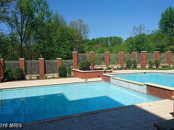 4th image of 4490 Market Commons Dr Unit 707