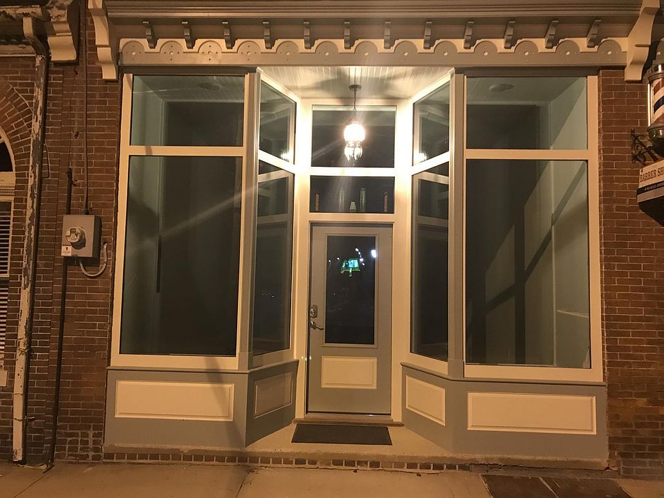 2nd image of 108 Pearl St