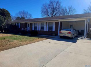 613 Edgewood St SW, Decatur, AL 35601