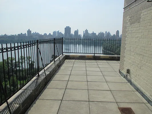 Rented by Rita S Citrin, LREB | media 20