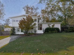 2200 Brookdale Ln, Vestavia Hills, AL 35216