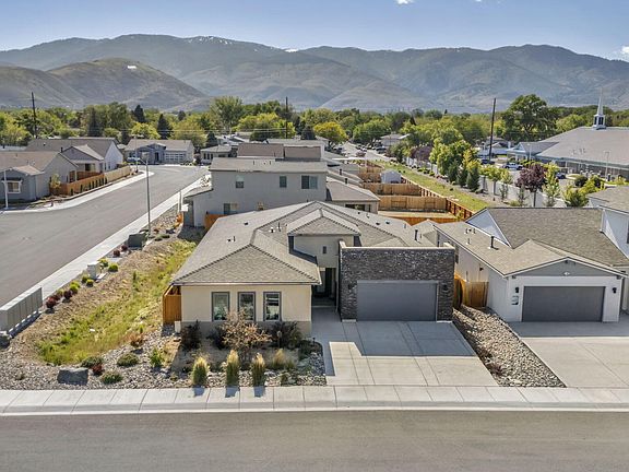 3rd image of 250 Porter Peak Dr