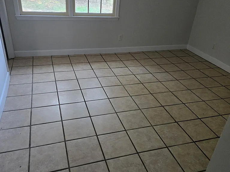 323 E Blackstock Rd #8 — Photo 7