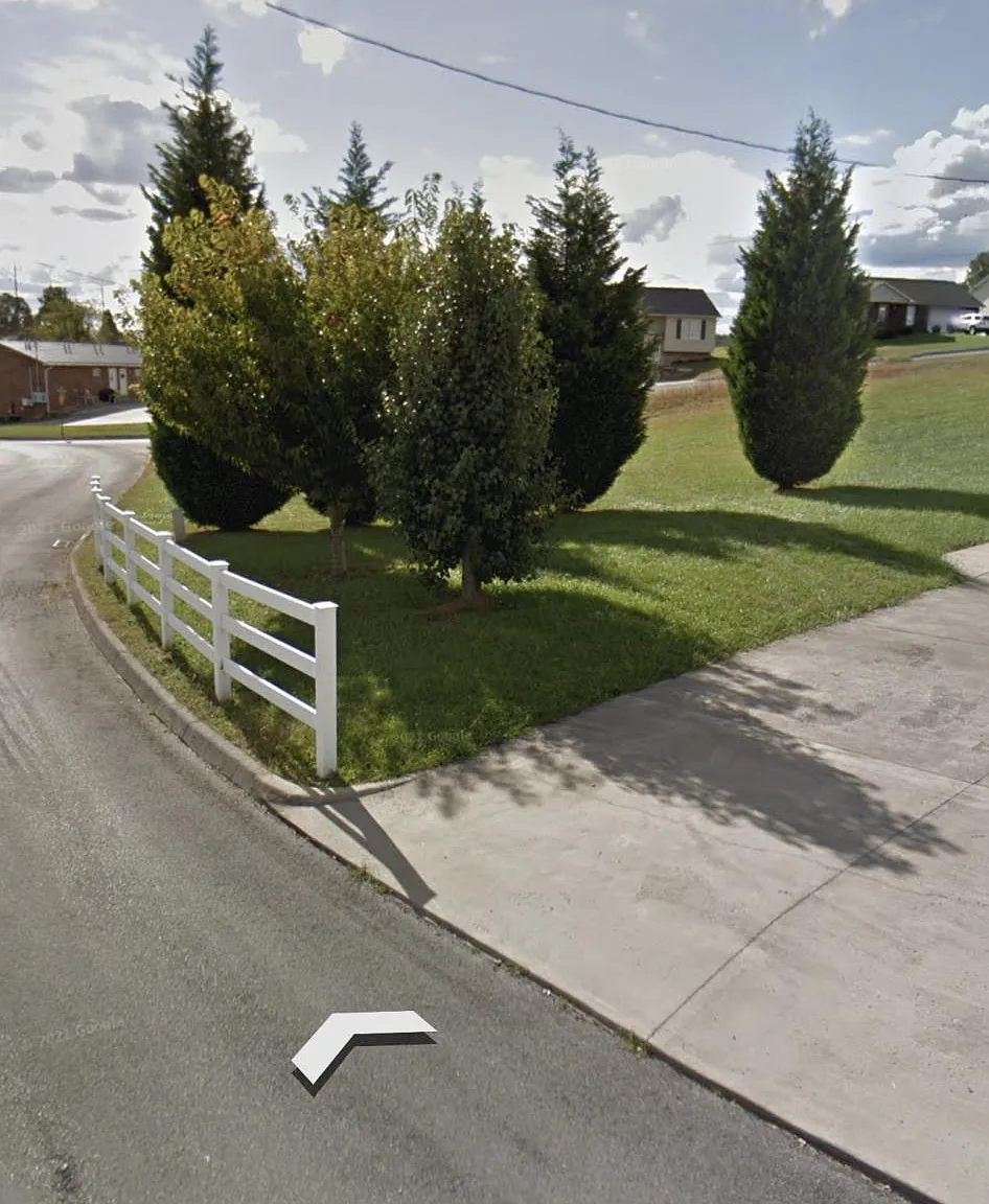 3 bed, 1357 sqft, $1,700 — Photo 1