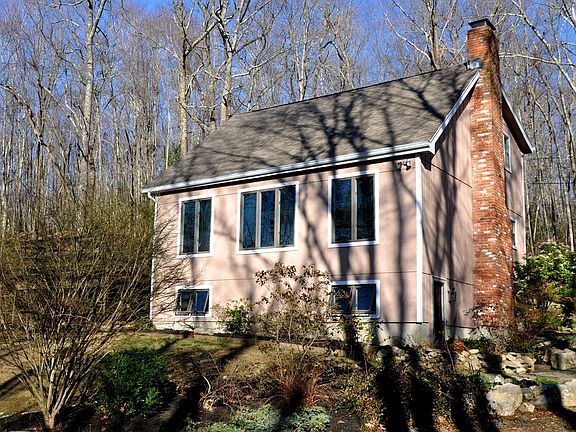 98 Hickory Lane Front View