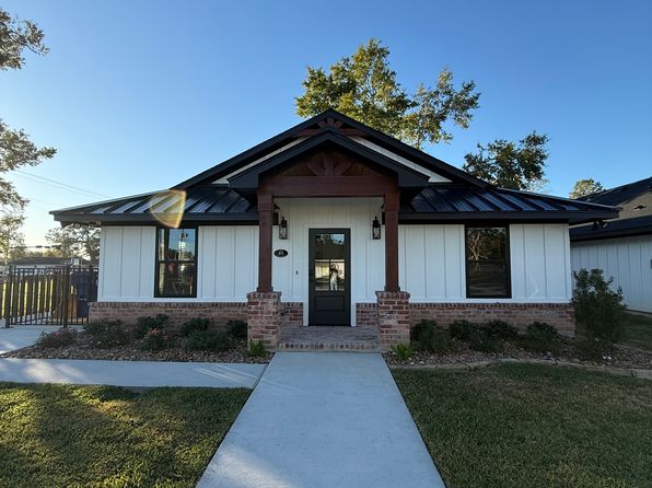 109 W Louisiana St #3/4