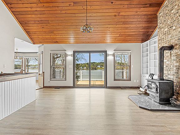 5th image of 45 Bream Ln