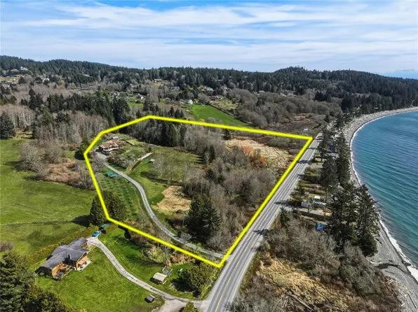 8750 W Coast Rd, Sooke, BC V9Z 1H2