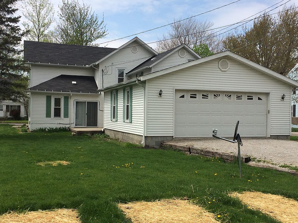 1st image of 327 Kaufman St