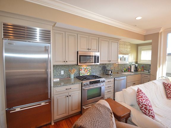 2nd image of 85 Cumberland St APT 25