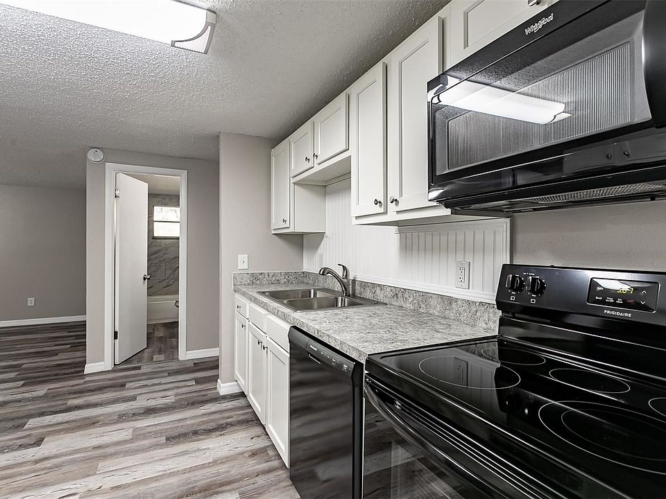 1st image of 1512 E Annona Ave #R