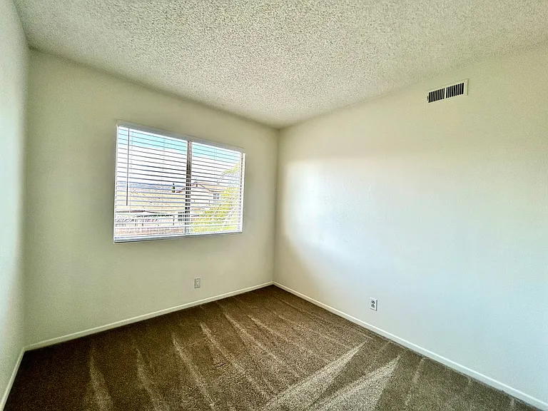2871 Wardlow Ave — Photo 20