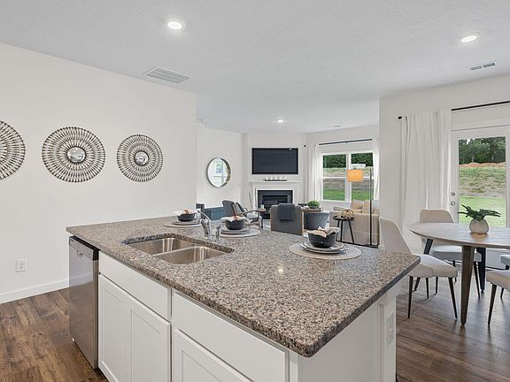 5th image of 4335 Scenic Meadow Dr NE