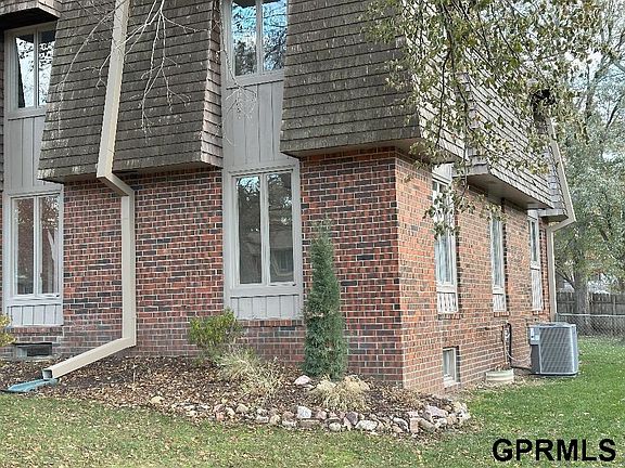2nd image of 1831 Brent Blvd
