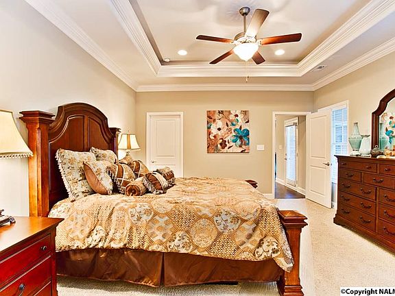5th image of 74 Moore Farm Cir NW