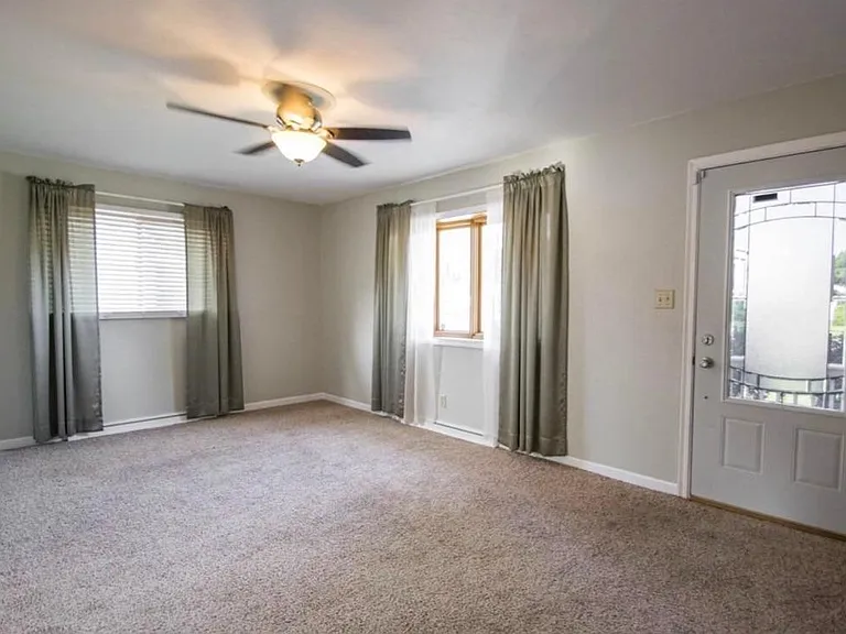 1222 N Ironwood Dr — Photo 5