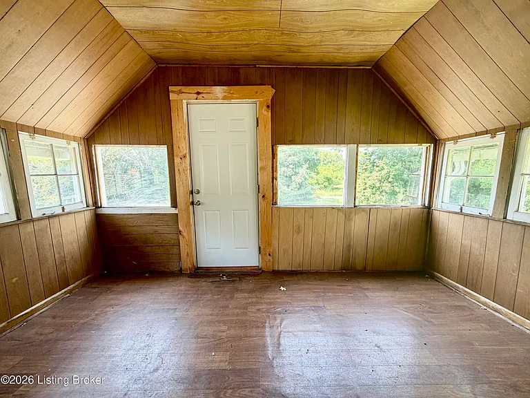 3120 Bank St #B — Photo 7
