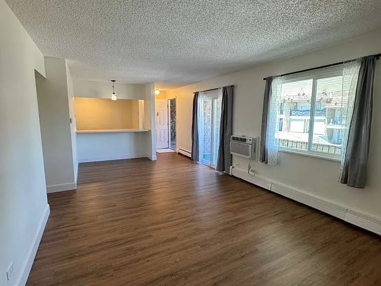 4603 S Lowell Blvd #F — Photo 7
