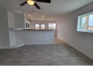 2955 W Saint Moritz Ln, Phoenix, AZ 85053