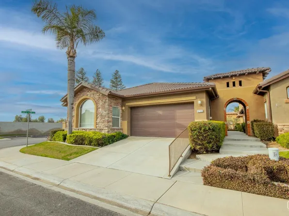 8706 Lago Di Como Ln, Bakersfield, CA 93312