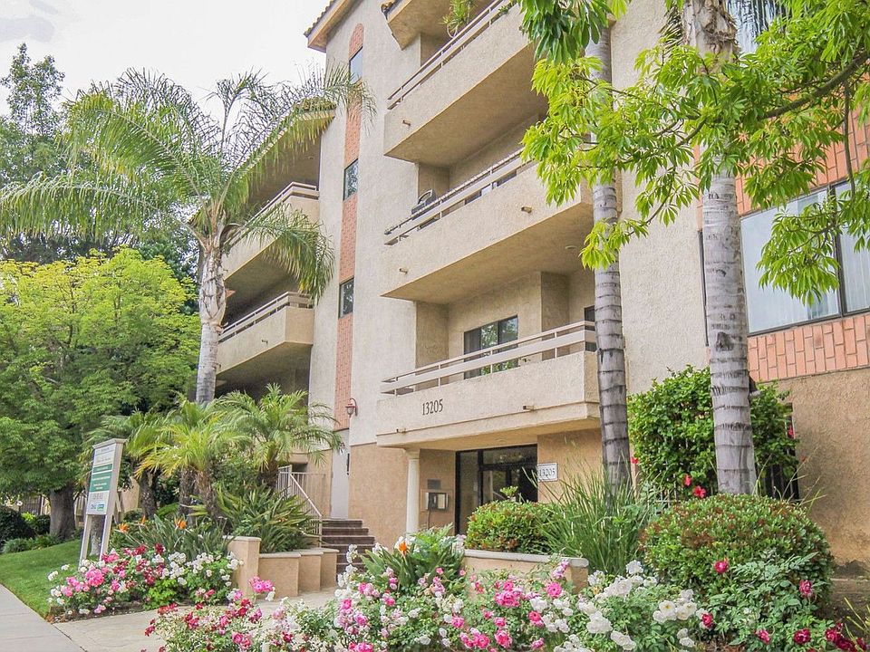 Apartments For Rent in Sherman Oaks CA - 1,129 Rentals