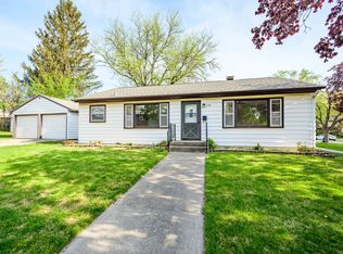 1150 Van St, Elgin, IL 60123