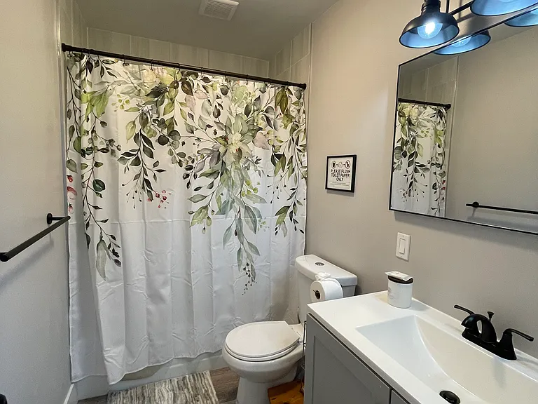 Full Bathroom