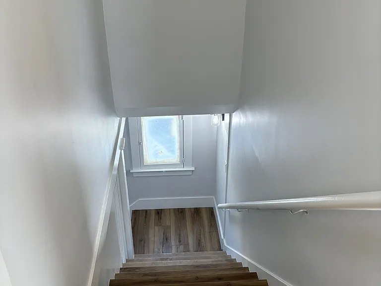 277 N Orange St — Photo 5