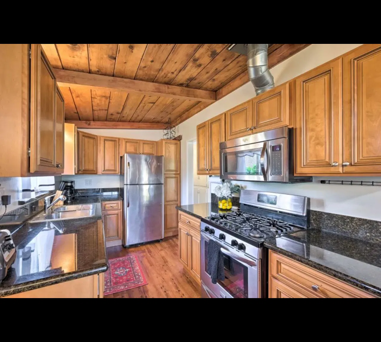 2 bed, 950 sqft, $3,500 — Photo 3