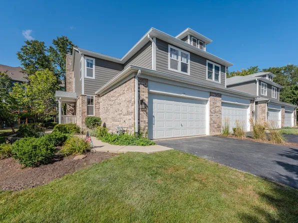 100 Woodview Ct Unit 100, Glen Ellyn, IL 60137