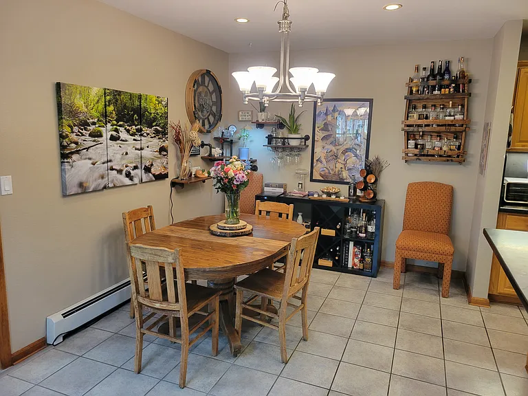 Dakota Meadows Dr — Photo 4