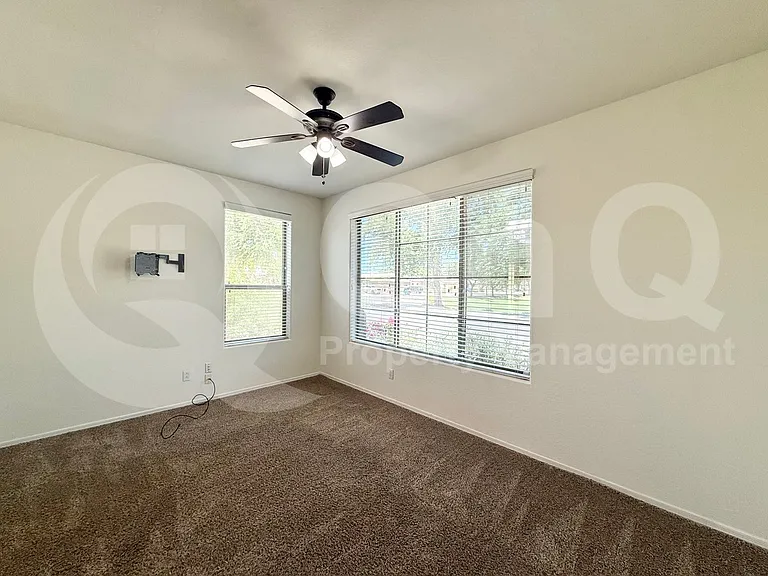 7310 S 26th Ln — Photo 12