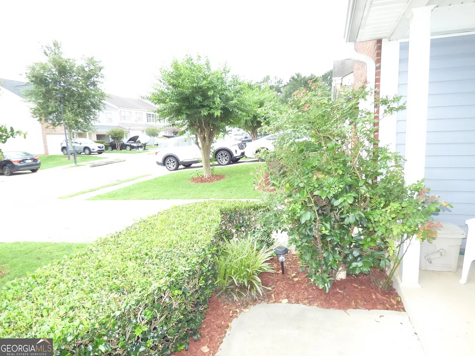 2 bed, 2.5 bath, 1400 sqft, $1,600 — Photo 4