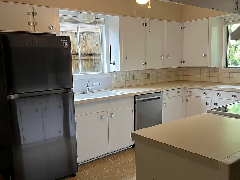 419 Saint Joseph St — Photo 3