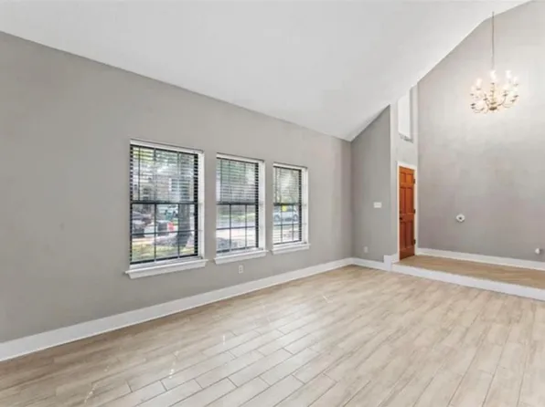 14727 Saint Cloud Dr, Houston, TX 77062