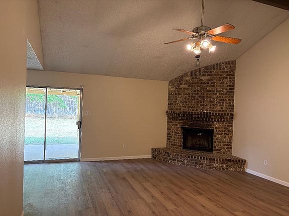 3rd image of 6309 Elm Springs Dr