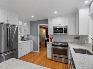 475 Stevenson Rd, New Haven, CT 06515