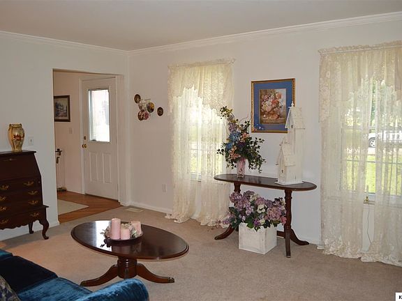 3rd image of 1 Sharon Dr