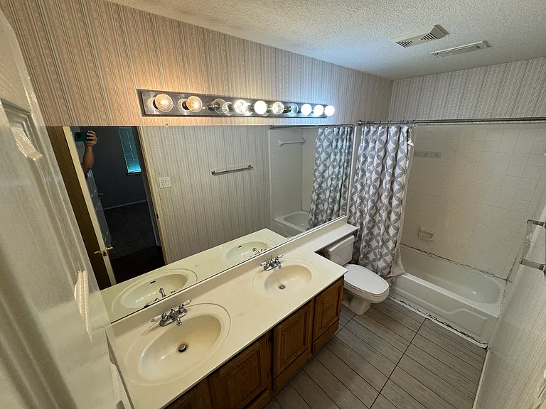 2214 Encino Clf — Photo 17