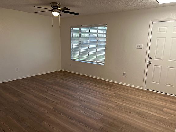 4th image of 2514 W 21st St