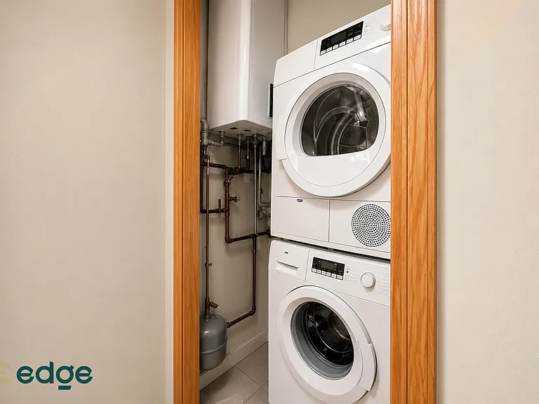 5233 Metropolitan Ave #2L — Photo 7