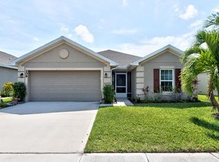 209 Briarcliff Cir, Sebastian, FL 32958