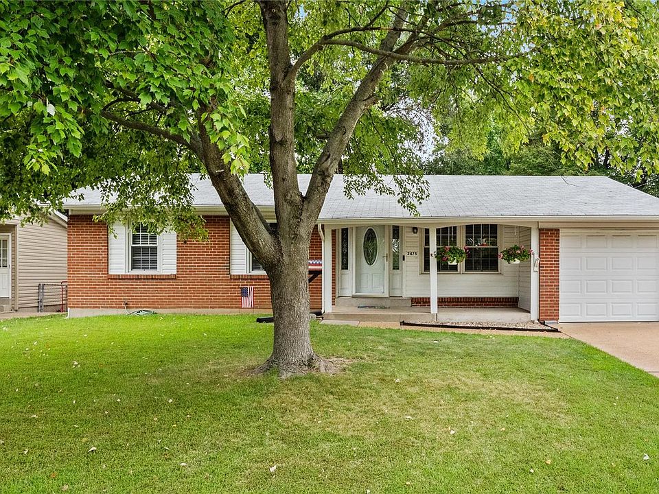 1st image of 2475 S Park Ln