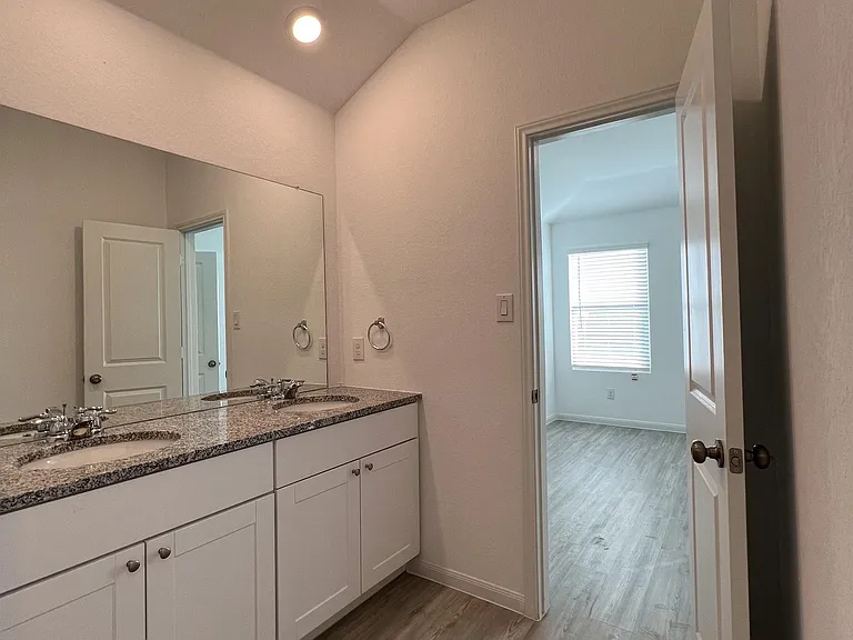 7010 Pail Pl — Photo 43