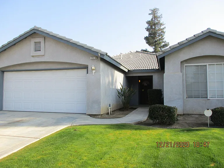 2910 Colville Ave — Photo 1