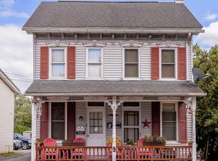 9 N Reamstown Rd, Stevens, PA 17578