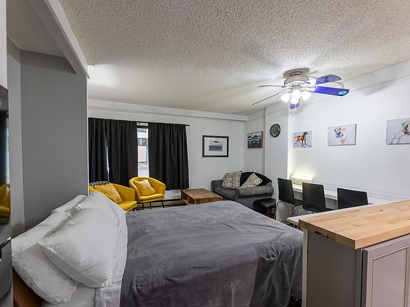 3rd image of 862 Silver Creek Dr #1102