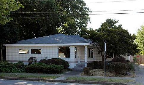 1st image of 7829 Caribou Ave