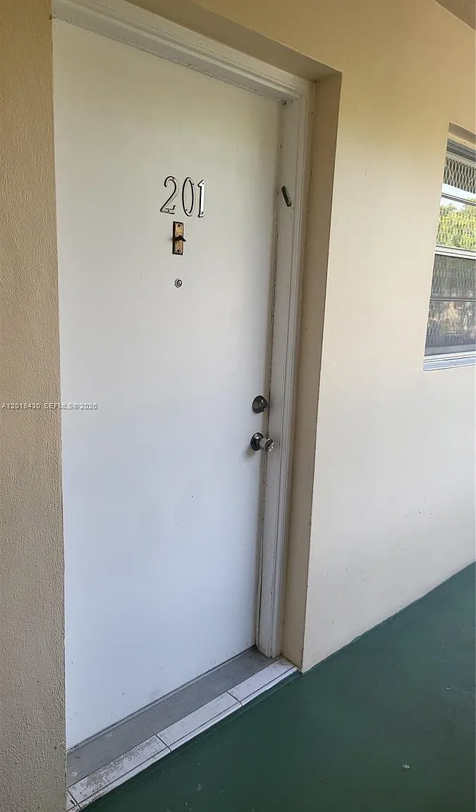 Meadowbrook Condo Apts Bl — Photo 4
